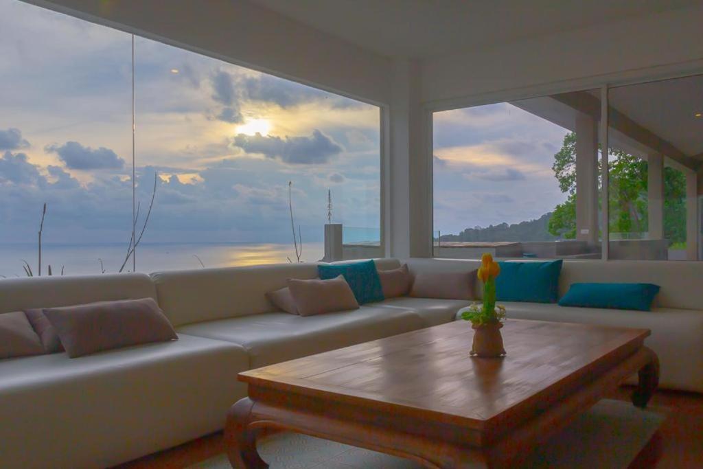 Grand Bleu Ocean View Pool Suite Kamala Beach Exterior photo